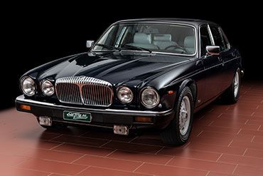 DAIMLER 5.3 Double Six (Limousine)