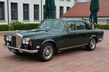 ROLLS-ROYCE Silver Shadow
