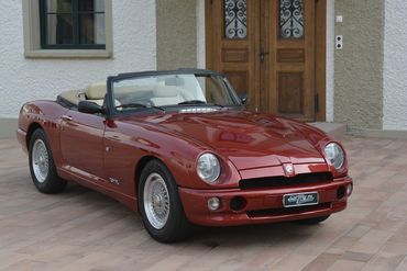 MG RV8 1995
